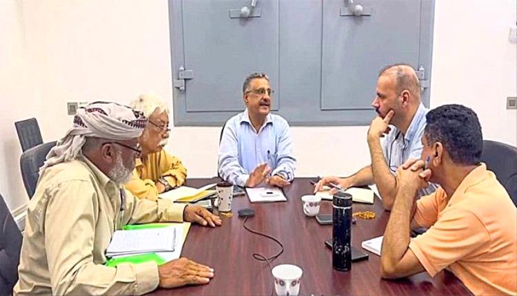 لقاء بعدن يبحث تسريع مشروع وادي تبن لمواجهة السيول وتعزيز الأمن المائي