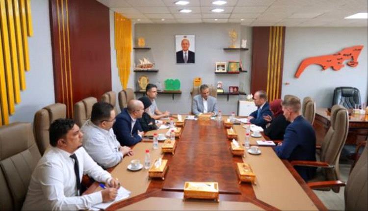 عدن تستعد لمؤتمر اقتصادي لتعزيز الاستثمار وجذب المشاريع
