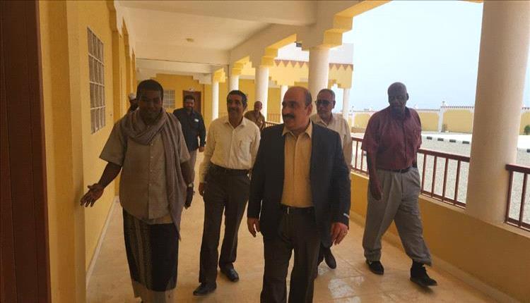 مدرستان جديدتان تدخلان الخدمة بمحور فوة لتخفيف الضغط عن مدارس المكلا
