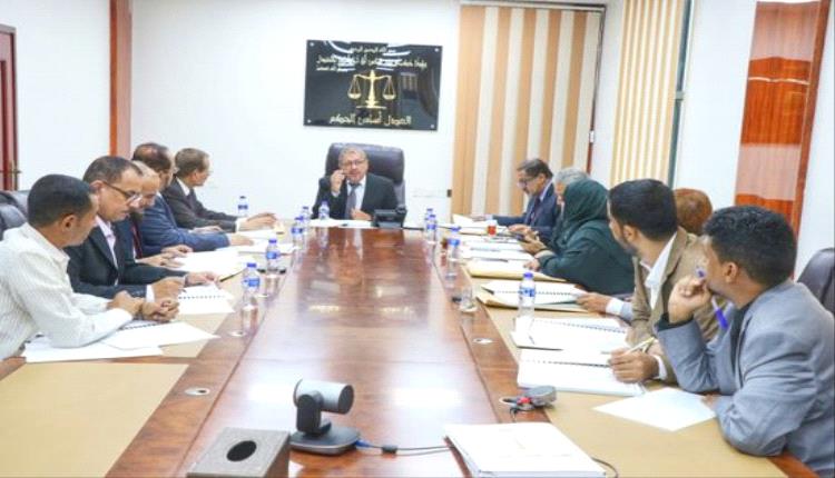 مجلس القضاء الأعلى يضمن حقوق القضاة ويستمر بصرف العلاوات السنوية
