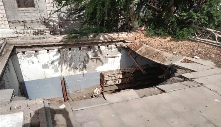 سقوف مدارس خنفر مهددة بالانهيار والسلطة المحلية تتجاهل المناشدات