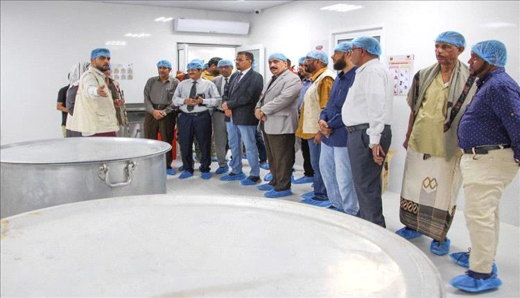 حضرموت تدشين مشروع الوجبات الصحية المدرسية لدعم التعليم والصحة