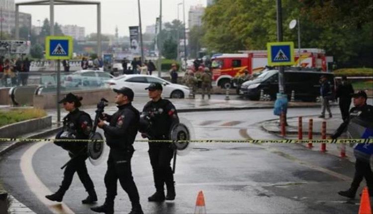 هجوم مسلح في إزمير يقتل شرطيين ويصيب آخر

