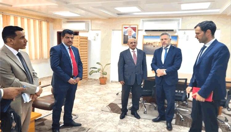 محافظ البنك المركزي يناقش مع السفير الأوروبي تعزيز التعاون الاقتصادي والفني
