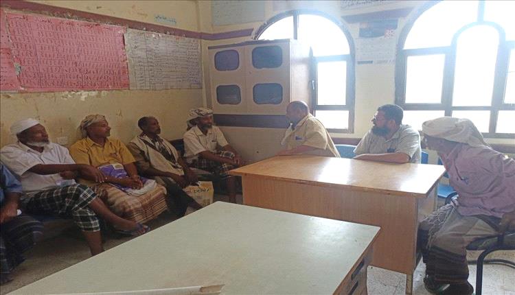 مدير تربية المضاربة يسلّم قيادة مدرسة سلمان الفارسي ويشدد على الانضباط
