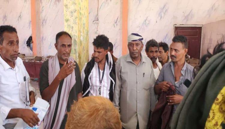 انتقالي حديبو يتفقد سوق اللحوم ويشدد على الالتزام بالأسعار الرسمية
