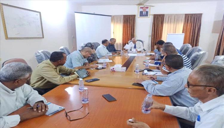 لجنة تصفية مشروع مياه وصرف حضرموت تضع اللمسات الأخيرة قبل إعادة الطرح