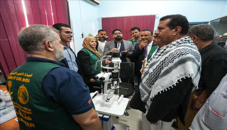 
مأرب تدشن مشروع نور السعودية لإجراء عمليات نوعية في طب وجراحة العيون