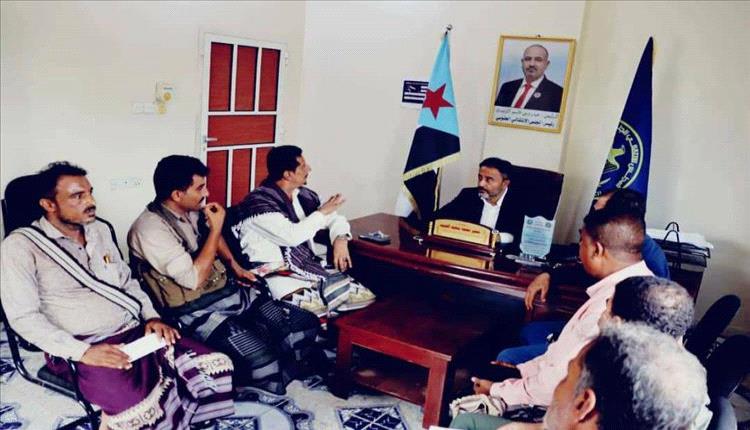 رئيس تنفيذية انتقالي أبين يلتقي مدير شرطة زنجبار لتعزيز الأمن ومكافحة الجريمة