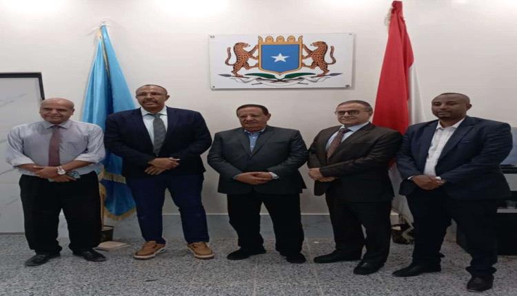 عدن تحتضن لقاءً أكاديميًا يجسد عمق العلاقات اليمنية الصومالية
