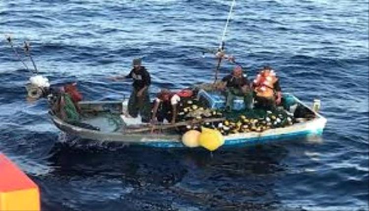 إسبانيا تنقذ طاقم سفينة فرنسية قبالة غاليسيا
