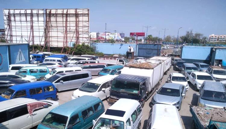 عدن تطلق أكبر حملة صيد للمركبات الشبحية