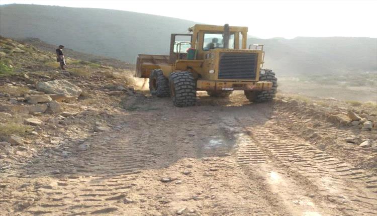 طريق عتوك يعود للحياة بجهود الشيخ بن عفيف ودعم السلطة المحلية في رضوم