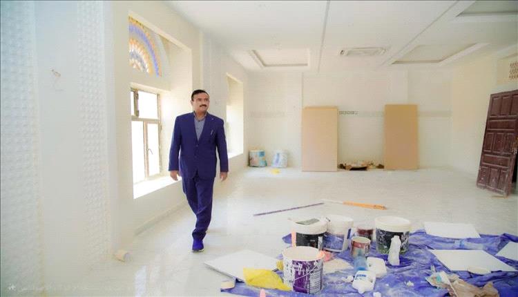 بن الوزير يطلق مشروع إحياء وتأهيل مبنى الإدارة المحلية في شبوة