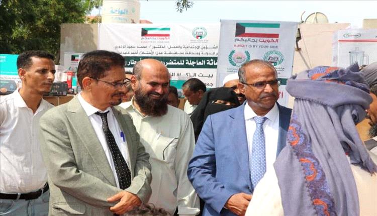 جمعية الحكمة تواصل إغاثة متضرري السيول بعدن ولحج بتمويل بيت الزكاة الكويتي
