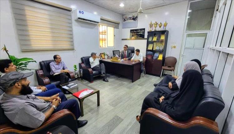 مجلس كلية اللغات والترجمة بجامعة عدن يخطط لتعزيز الجودة الأكاديمية