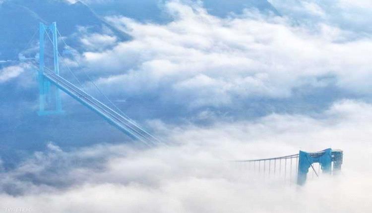 الصين تفتتح أطول جسر في العالم أمام حركة المرور