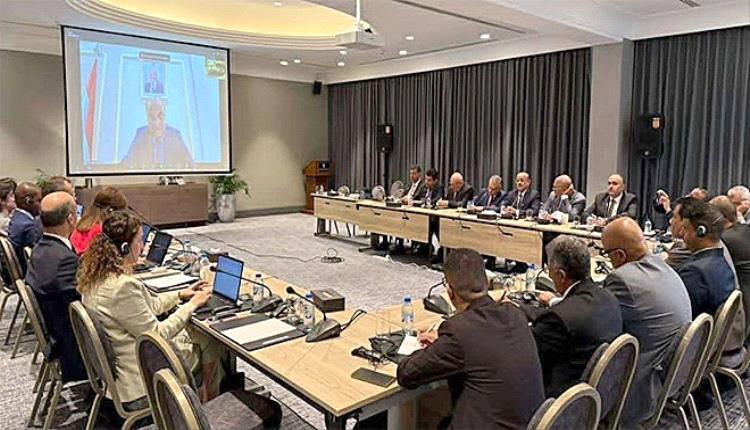 الحكومة اليمنية تستأنف مشاورات مع صندوق النقد الدولي لدعم التعافي الاقتصادي