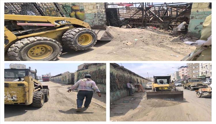 عدن تكثّف حملات النظافة لرفع مخلفات المنخفض الجوي وتحسين المظهر العام