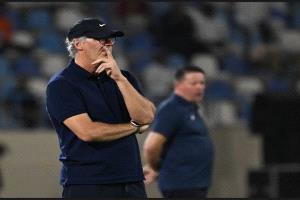 مصادر إعلامية  : بلان في خطر لكنه باق مع الاتحاد