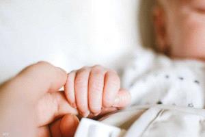 "أطفال عمالقة" يجتاحون تيك توك.. ظاهرة تثير قلق الأطباء