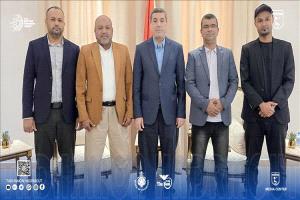 الدوحة: السفير اليمني يستقبل وفد نادي تضامن حضرموت ويشيد بإنجازاته الرياضية