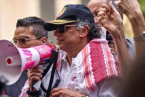 أمريكا تلغي تأشيرة رئيس كولومبيا بعد دعوته الجنود الأمريكيين لعصيان أوامر ترامب