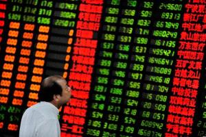 الأسهم الصينية تتراجع بضغط جني الأرباح  وقطاع الدفاع يقود الخسائر
