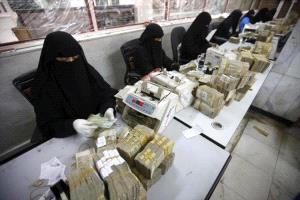 العقوبات الأميركية تُجمد موارد الحوثيين وتضغط على اقتصادهم الموازي
