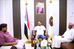 فريق التوجيه الرئاسي بالمهرة يركز على تطوير العمل التنظيمي وتعزيز الأنشطة الشبابية
