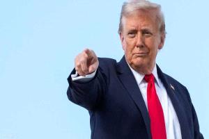 ترامب يطالب دول الناتو بوقف شراء النفط من روسيا