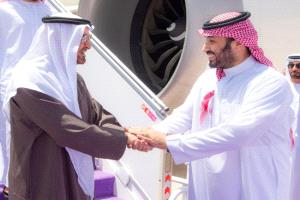 قمة الرياض محمد بن زايد يلتقي محمد بن سلمان لتعزيز الشراكة الخليجية
