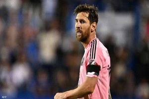 ميسي يتوصل إلى اتفاق لتجديد عقده بعد 2026
