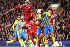 ليفربول يتجنب مفاجآت كأس الرابطة بعبور ساوثهامبتون
