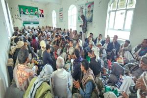 الزكاة للموالين الحوثيون يغرقون أتباعهم بالمال بينما نصف اليمن على شفير المجاعة

