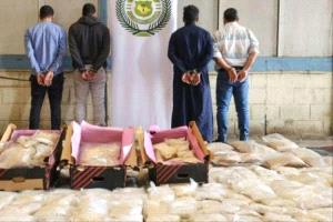 إحباط تهريب مخدرات بـ64 ألف قرص وحشيش بين عسير ونجران
