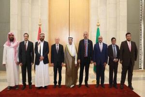 البحسني يفتح النار على مجلس القيادة: "الفراغ تديره قوى خفية والتاريخ لن يرحم المتقاعسين"