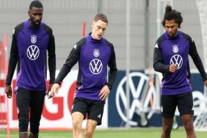 فيرتز وجنابري يقودان ألمانيا أمام سلوفاكيا
