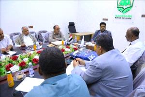 جامعة المهرة تعقد اجتماعها الدوري لدفع مسيرة التطوير الأكاديمي

