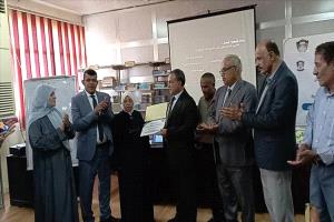 جامعة عدن تكرّم كويران وتطلق دورة طرائقية لتعزيز جودة التعليم الجامعي
