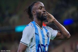 بيراميدز يهزم الأهلي السعودي ويتوّج بكأس "القارات الثلاث"