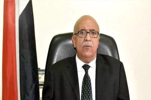 الحوثيون يختطفون أبناء رئيس حكومتهم بعد غارة إسرائيلية
