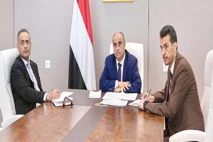 رئيس الوزراء يناقش مع صندوق النقد الدولي دعم الإصلاحات الاقتصادية لليمن