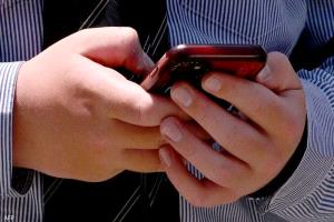 روبوتات المحادثة تضاعف انتشار المعلومات المضللة
