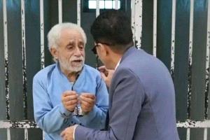 معاناة المسن "أبو مجد": عام كامل في السجن بسبب 3 آلاف ريال