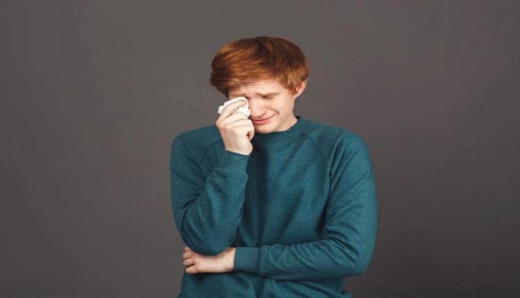 البكاء بحرقة في المنام… بين زوال الهم وبشائر الفرج