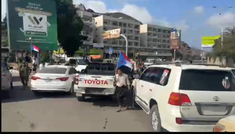 إغلاق التواهي يشعل التساؤلات.. هل أصبح الحضور تهمة؟