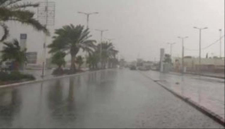 القاهرة تعلق الدراسة غدًا بسبب تقلبات الطقس