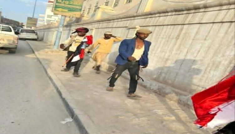 جدل واسع في حضرموت.. اتهامات بـ“حشد مصطنع” وموجة سخرية تجتاح الشارع