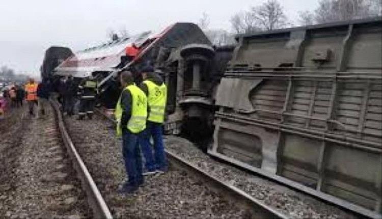 حادث مروع قرب موسكو… خروج قطار عن القضبان يُصيب العشرات